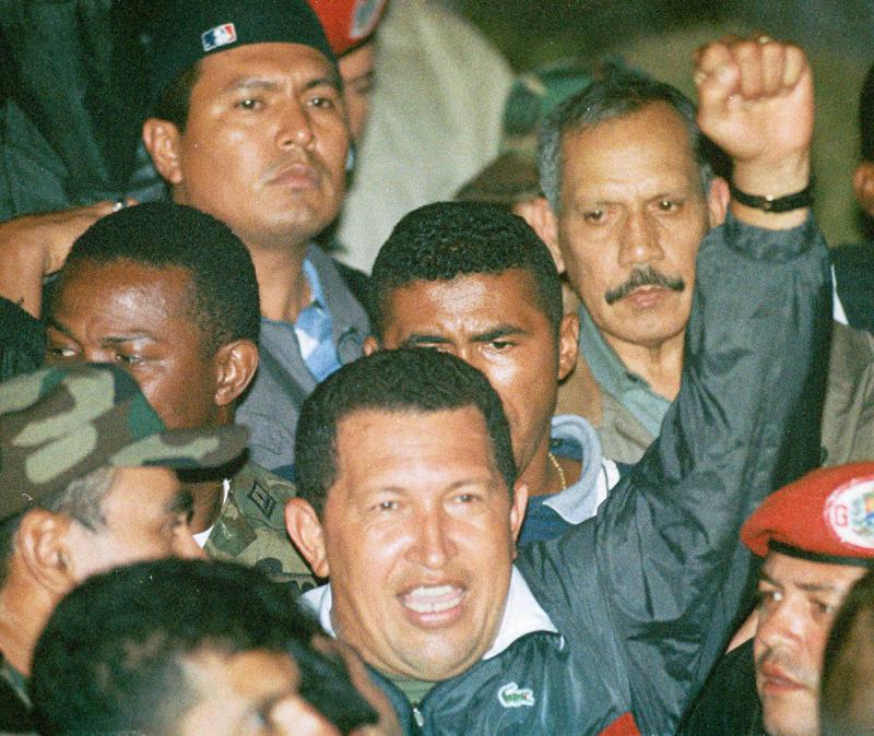 Befreit: Der Präsident kehrt in der Nacht nach Caracas zurück