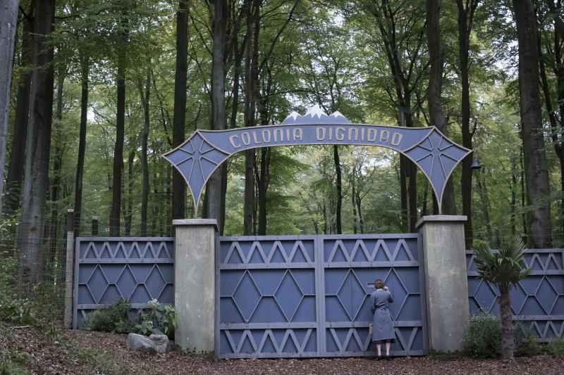 Eingang zur "Colonia Dignidad" – hier für den Film nachgestellt