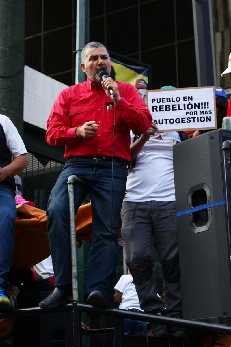 Ricardo Molina, ehemaliger Wohnungsbauminister, jetzt sozialistischer Abgeordneter im Parlament, spach ebenfalls bei der Demonstration Ricardo Molina, ehemaliger Wohnungsbauminister, jetzt sozialistischer Abgeordneter im Parlament, spach ebenfalls bei der Demonstration