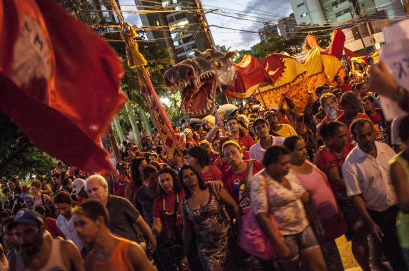 Menschen verschiedenster politischer Organisationen und sozialer Bewegungen gingen auch in Recife gemeinsam auf die Straße