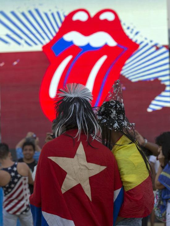 Stones-Fans mit kubanischer Flagge