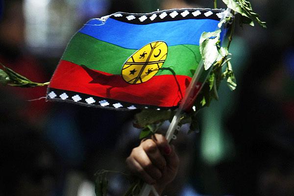 In dem ehemaligen Land der Mapuche, das einen südlichen Teil des heutigen Chiles umfasst, brodelt ein Jahrhunderte alter Konflikt