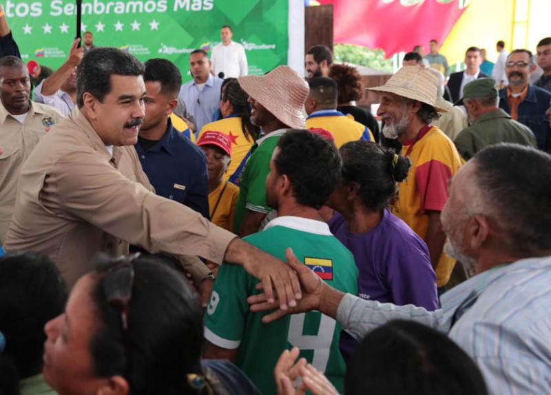 Dort wurden sie von Präsident Nicolás Maduro begrüßt