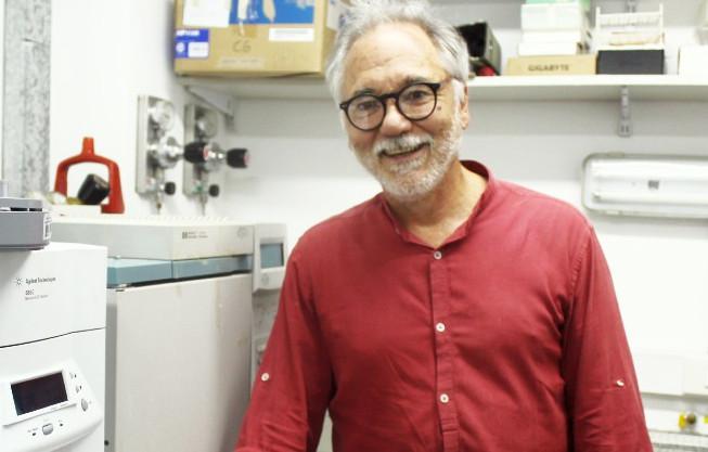 Luis Wall, Leiter des Labors für Biochemie, Mikrobiologie und biologische Wechselwirkungen im Boden an der UNQ