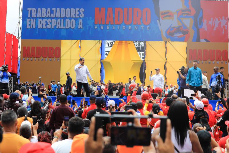 Maduro beim Treffen mit Arbeiterorganisationen in Caracas