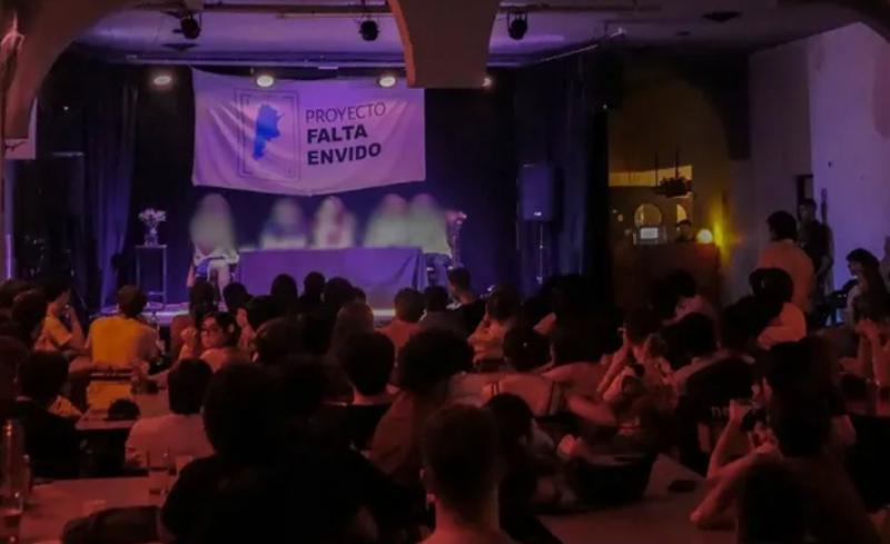 Trotz der Streiks organisieren Studierende in Argentinien Diskussionsrunden, um über die Reformen aufzuklären