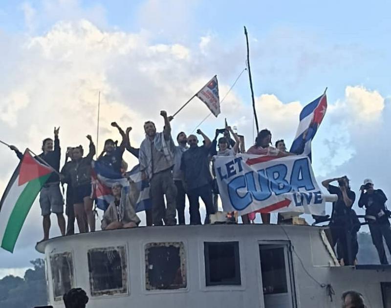 "Lasst Kuba leben": Ein Schiff der Solidaritätsflotte erreichte Kuba, seitdem Konvoi verstärkt sich die Solidaritätsarbeit