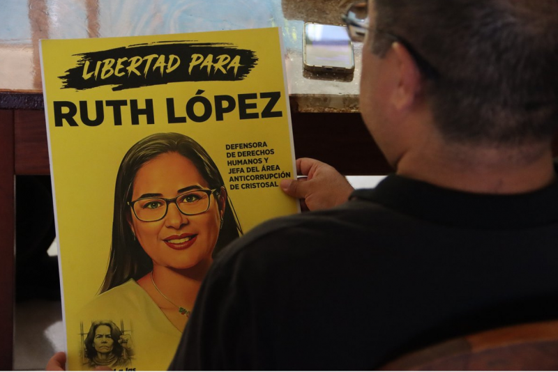 Plakat: "Freiheit für Ruth López"
