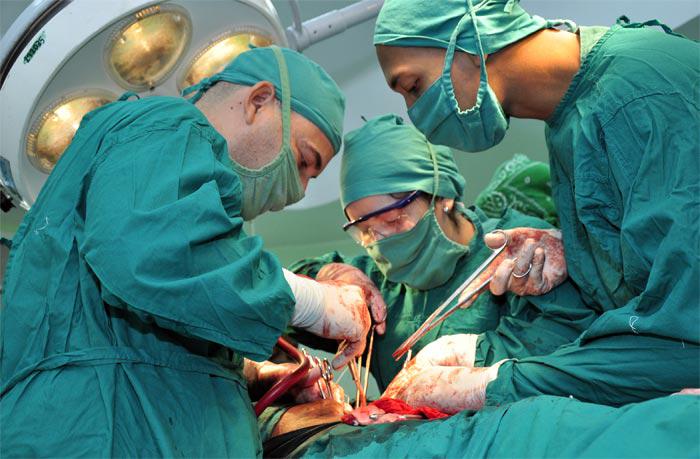 Auch lebenswichtige Operationen und Behandlungen können in Kuba zurzeit nur eingeschränkt durchgeführt werden