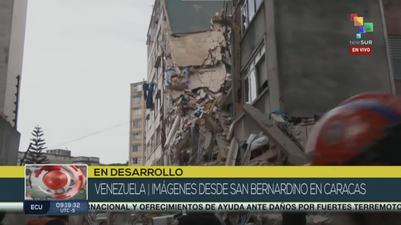Ein eingestürztes Wohngebäude in Caracas. Rettungskräfte sind seit den frühen Morgenstunden im Einsatz