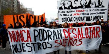 Transparent bei Demonstration in Chile