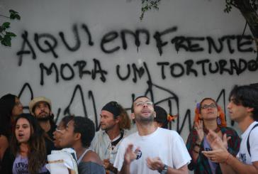 "Hier gegenüber wohnt ein Folterer". In Brasilien werden erstmals Folterer öffentlich geoutet "Hier gegenüber wohnt ein Folterer"