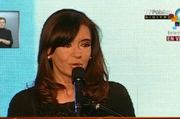 Die Präsidentin Argentiniens, Cristina Fernández, gab sich trotz Stimmverlusten des Regierungsbündnisses zuversichtlich Die Präsidentin Argentiniens, Cristina Fernández, gab sich trotz Stimmverlusten des Regierungsbündnisses zuversichtlich