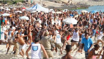 Polizeieinsatz am Strand