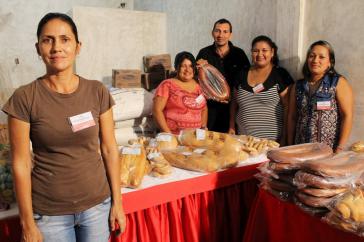 Bei der Eröffnung der Sozialistischen Bäckerei der Comuna "José Pío Tamayo" im Bundesstaat Lara Bei der Eröffnung der Sozialistischen Bäckerei der Comuna "José Pío Tamayo" im Bundesstaat Lara