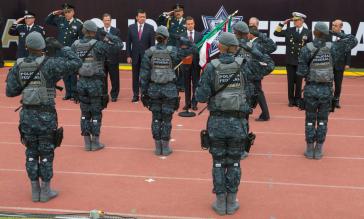 Präsident Peña Nieto bei der Gründungszeremonie der Gendarmerie der Bundespolizei Präsident Peña Nieto bei der Gründungszeremonie der Gendarmerie der Bundespolizei