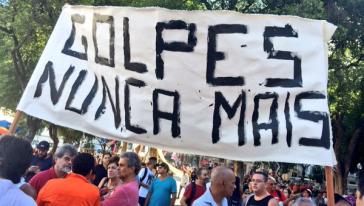 Demonstranten in Brasilien: "Nie wieder Staatsstreiche"