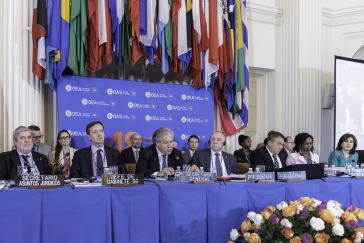 Bei der Abschlusssittzung der OAS am 5. Juni in Washington. Am Mikrophon Generalsekretär Luis Almagro