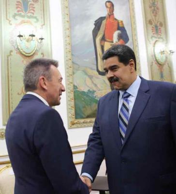 Der Präsident des Internationalen Roten Kreuzes, Peter Maurer, am Dienstag bei einem Treffen mit dem venezolanischen Präsidenten, Nicolas Maduro