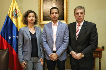 Vogl, Guaidó, Kriener (v.r.n.l.)