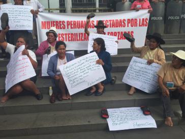 Warten auf Gerechtigkeit: Opfer der massenhaften Zwangssterilisationen der 1990er-Jahre in Peru