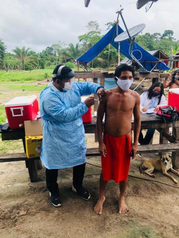 Militär im Einsatz bei der Corona-Impfkampagne im Terra Indígena Waiãpi im Süden des Bundesstaates Pará