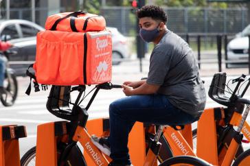 Rappi-Fahrer in São Paulo. Der Lieferdienst ist Lateinamerikas erfolgreichstes Start-up
