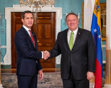 Gesten der Anerkennung nicht nachhaltig: Hier Juan Guaidó mit Mike Pompeo, früher US-Außenminister unter Donald Trump Gesten der Anerkennung nicht nachhaltig: Hier Juan Guaidó mit Mike Pompeo, früher US-Außenminister unter Donald Trump