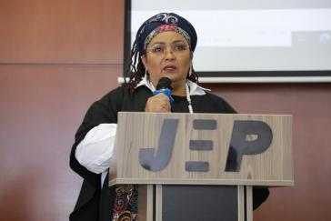 Victoria Sandino fordert die Abschaffung der Militärjustiz und prangert Menschenrechtsverletzungen seitens der staatlichen Sicherheitskräfte an