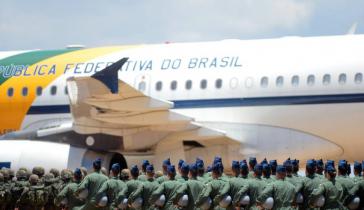 An Board offizieller Staatsflüge der brasilianischen Luftwaffe: Koffer voll Kokain. An Board offizieller Staatsflüge der brasilianischen Luftwaffe: Koffer voll Kokain.