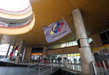 Sitz des Nationalen Wahlrates von Venezuela in Caracas. Der CNE organisiert den Prozess des Abwahlreferendums Sitz des Nationalen Wahlrates von Venezuela in Caracas. Der CNE organisiert den Prozess des Abwahlreferendums