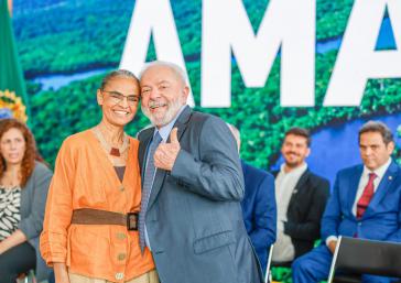 Präsident Lula da Silva und Umweltministerin Marina Silva senden ein starkes Ziel, dass Brasilien seinen Verpflichtungen zum Klimaschutz wieder gerecht wird.