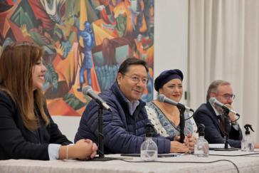 Präsident Luis Arce zieht eine sehr positive wirtschaftliche Bilanz.