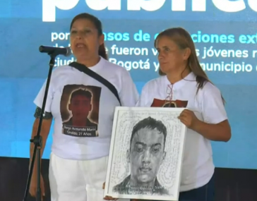 Rubiela Giraldo (li) und Jacqueline Castillo beim öffentlichen Akt der Regierung Petro am 3. Oktober 2023 Rubiela Giraldo (li) und Jacqueline Castillo beim öffentlichen Akt der Regierung Petro am 3. Oktober 2023