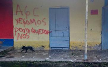 "Wir sind gekommen, um zu bleiben": Drohung der paramilitärischen AGC im Dorf San José de Apartadó, Urabá