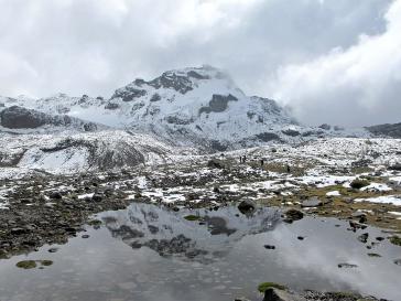 Der Carihuairazo und dessen Gletscher in einer Aufnahme von 2012 Der Carihuairazo und dessen Gletscher in einer Aufnahme von 2012
