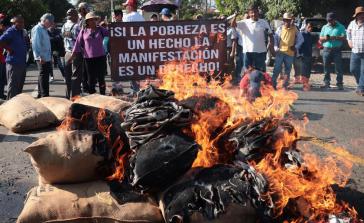 Protest von Kaffeebauern in Chiapas gegen Nestlés Einkaufspreise
