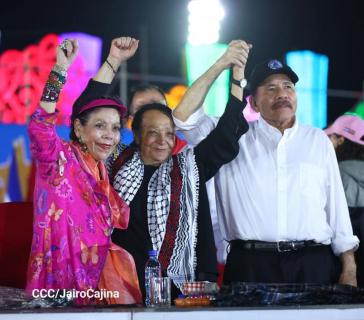 Vizepräsidentin Rosario Murillo, Leila Khaled und Daniel Ortega