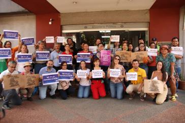 Protest der Journalistengewerkschaft SPP vor der Staatsanwaltschaft in Paraguay