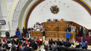 Einstimmig vom Parlament angenommen: Das Ley Orgánica Libertador Simón Bolívar