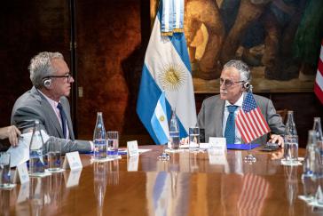 Lugones (re.) und Kennedy am Dienstag in Buenos Aires Lugones (re.) und Kennedy am Dienstag in Buenos Aires