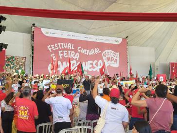 Auf einem Fest gegen Hunger in Brasilien Auf einem Fest gegen Hunger in Brasilien
