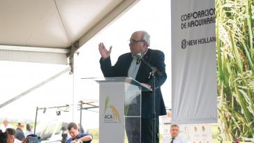 Minister Alfredo Fratti verkündet bei der Eröffnung der Reisernte die Verlängerung des Agrarnostandes in Uruguay