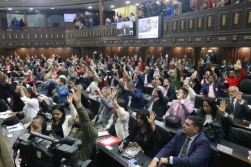Die Abgeordneten des venezolanischen Parlaments stimmten geschlossen für das Amnestiegesetz