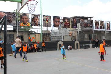 Die Sanierung eines Basketballplatzes hat den lokalen Sport gefördert