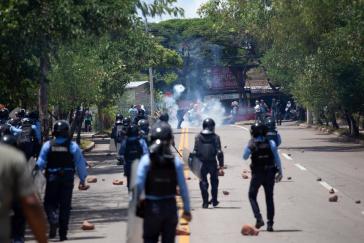 Zusammenstoß zwischen Polizisten und Demonstranten in Honduras 2019 Zusammenstoß zwischen Polizisten und Demonstranten in Honduras 2019