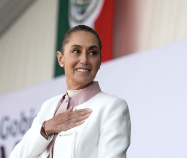 Claudia Sheinbaum auf einer Veranstaltung in Mexiko-Stadt. Die Präsidentin unterstützt Kuba durch Diplomatie, Hilfsgüter und Logistik Claudia Sheinbaum auf einer Veranstaltung in Mexiko-Stadt. Die Präsidentin unterstützt Kuba durch Diplomatie, Hilfsgüter und Logistik