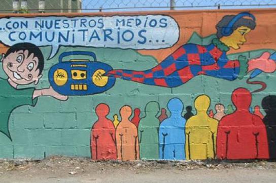 Wandbild für kommunale Radios in Argentinien