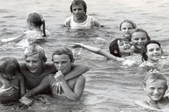 Zur Therapie gehört auch regelmäßiges Baden im Meer
