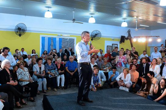 Argentiniens Präsident Macri bei seinem Auftritt in einem Altenheim in der argentinischen Provinz San Luis